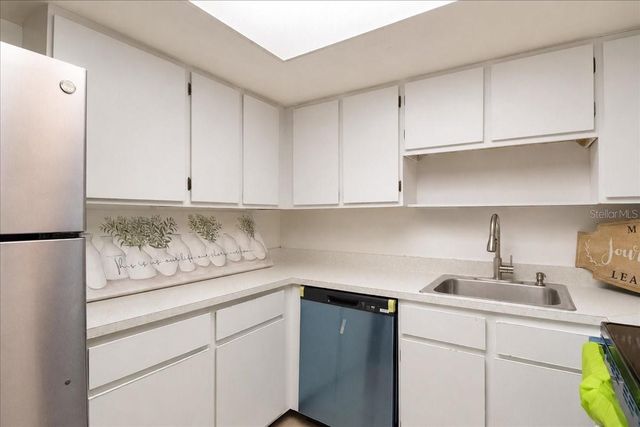 628 FAIRWAYS CIRCLE B, Ocala, FL 34472