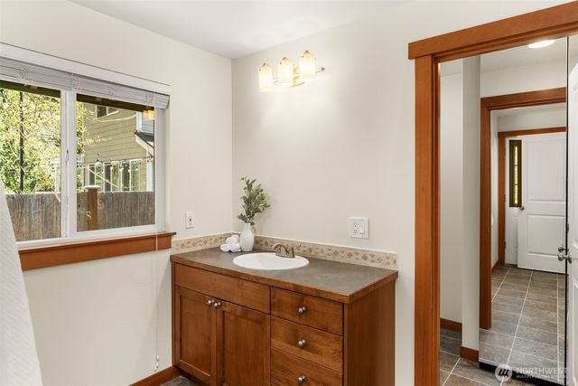 1759 Newport Avenue NE, Renton, WA 98056