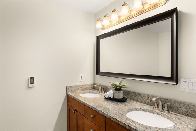 1759 Newport Avenue NE, Renton, WA 98056