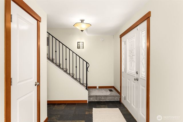 1759 Newport Avenue NE, Renton, WA 98056