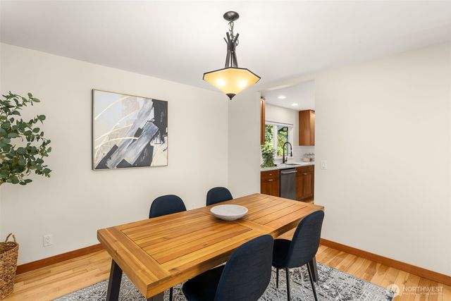 1759 Newport Avenue NE, Renton, WA 98056