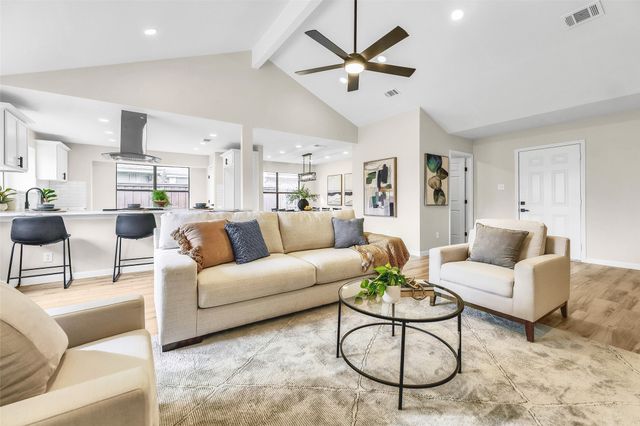 2433 Mckensie Lane, Grand Prairie, TX 75052