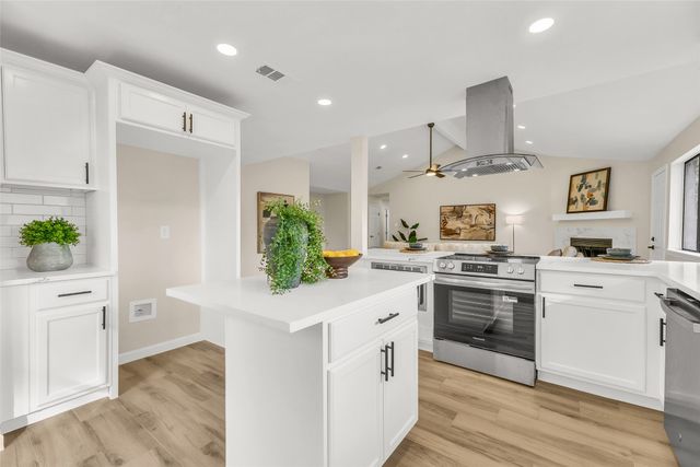 2433 Mckensie Lane, Grand Prairie, TX 75052