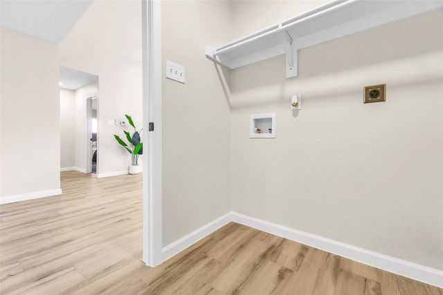 2433 Mckensie Lane, Grand Prairie, TX 75052