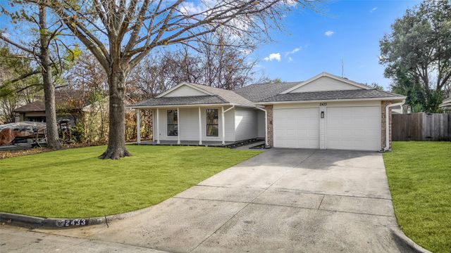 2433 Mckensie Lane, Grand Prairie, TX 75052