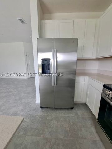 2837 Pierr, Davenport, FL 33837