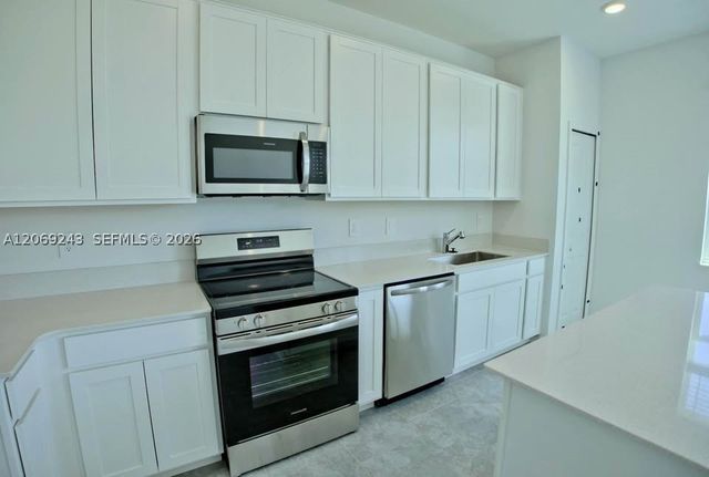 2837 Pierr, Davenport, FL 33837