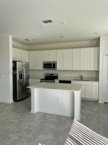 2837 Pierr, Davenport, FL 33837