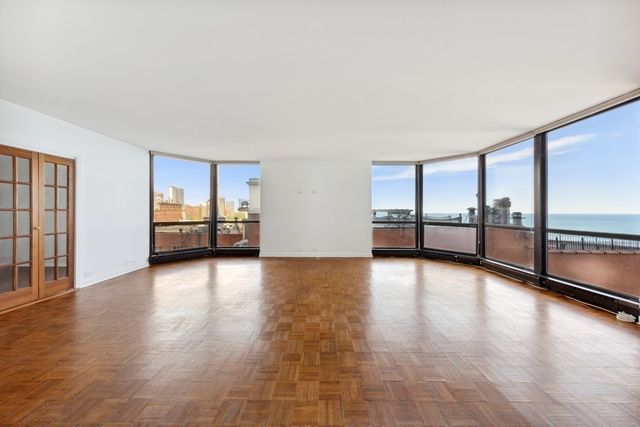 990 N Lake Shore Drive 15D, Chicago, IL 60611