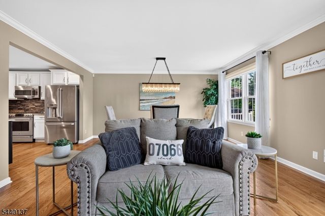 3 Harvey Ct 3, Clark Twp., NJ 07066
