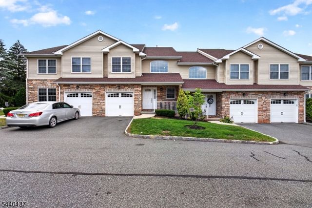 3 Harvey Ct 3, Clark Twp., NJ 07066