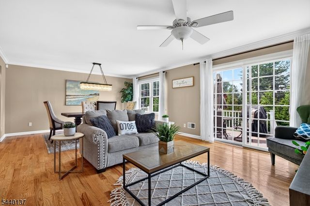 3 Harvey Ct 3, Clark Twp., NJ 07066