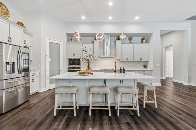10597 MEADOWRUN DRIVE, Lithia, FL 33547