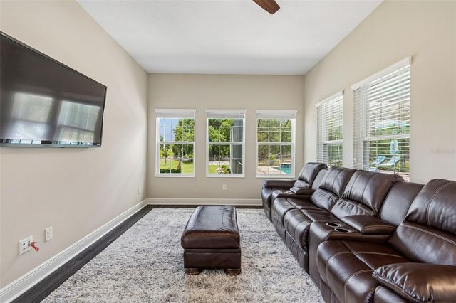10597 MEADOWRUN DRIVE, Lithia, FL 33547