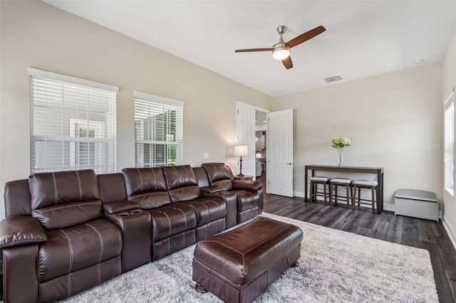 10597 MEADOWRUN DRIVE, Lithia, FL 33547