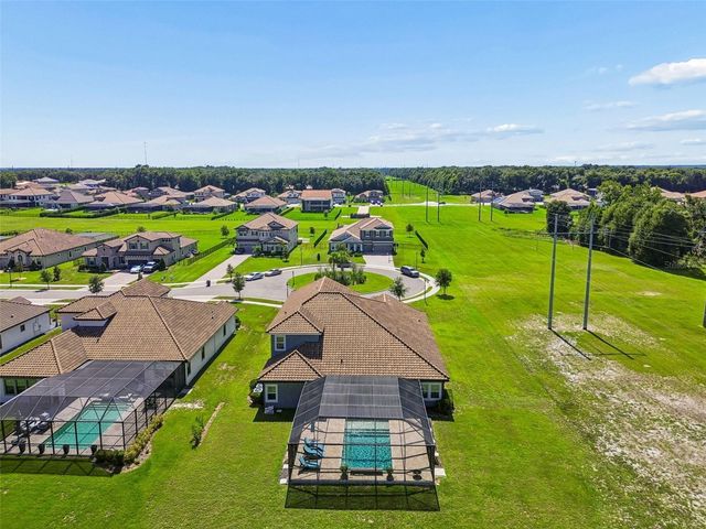 10597 MEADOWRUN DRIVE, Lithia, FL 33547