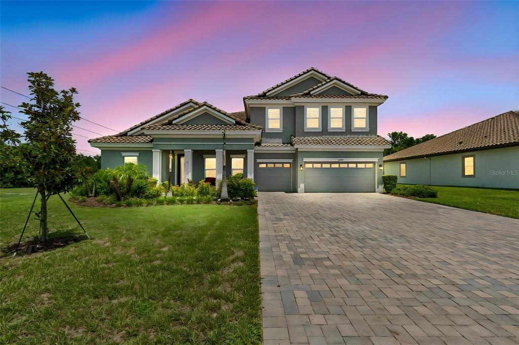 10597 MEADOWRUN DRIVE, Lithia, FL 33547