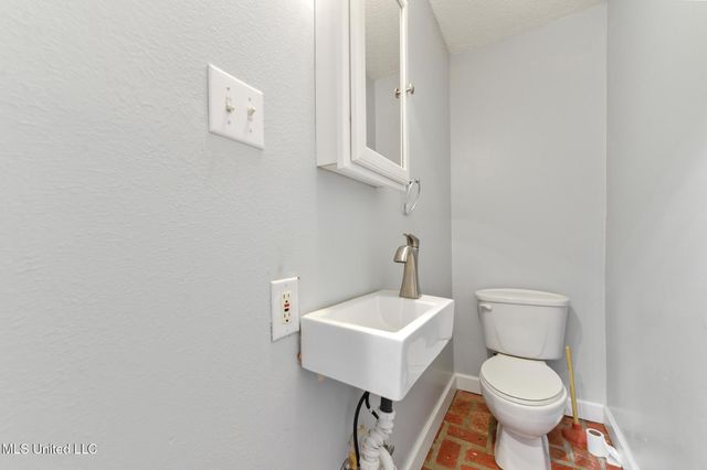 1705 14th Street, Pascagoula, MS 39567