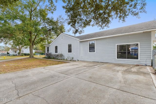 1705 14th Street, Pascagoula, MS 39567