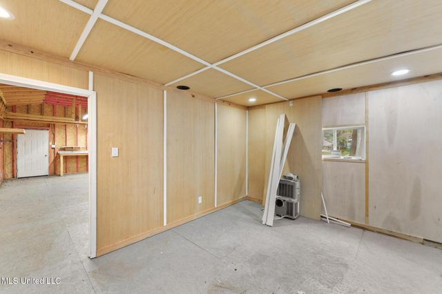 1705 14th Street, Pascagoula, MS 39567