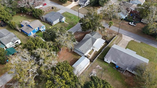 1705 14th Street, Pascagoula, MS 39567