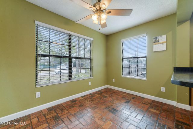 1705 14th Street, Pascagoula, MS 39567