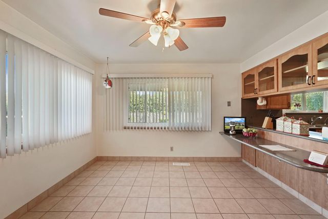 4678 E Woodbridge Rd, Acampo, CA 95220