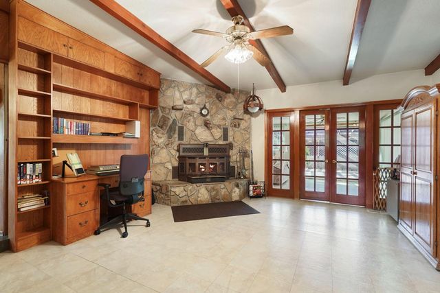 4678 E Woodbridge Rd, Acampo, CA 95220