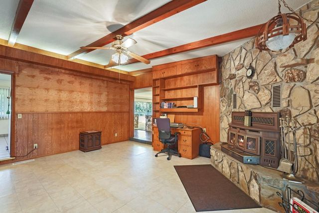 4678 E Woodbridge Rd, Acampo, CA 95220