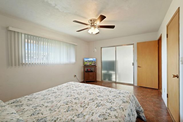 4678 E Woodbridge Rd, Acampo, CA 95220