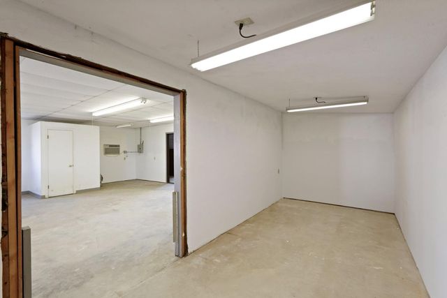 4678 E Woodbridge Rd, Acampo, CA 95220