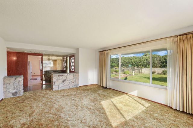 4678 E Woodbridge Rd, Acampo, CA 95220