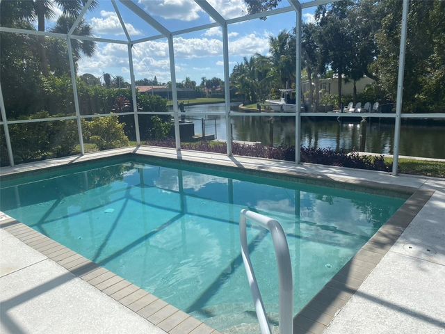 814 PARADISE WAY, Sarasota, FL 34242