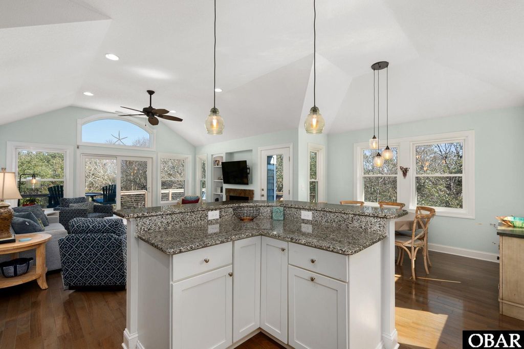 Image 10 of property listing at 209 Sea Oats Lane Lot 2, Southern Shores, NC 27949