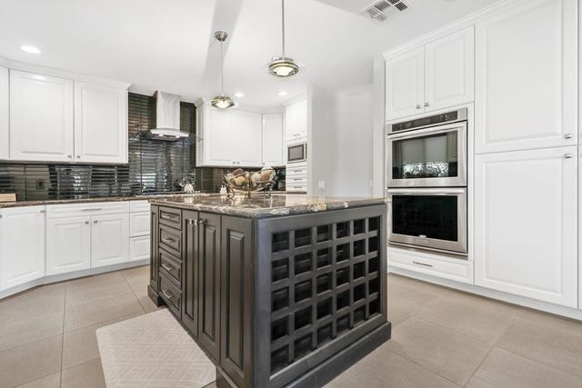 38661 Desert Mirage Drive, Palm Desert, CA 92260