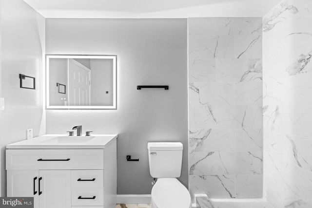 6915 ADEL ST, Capitol Heights, MD 20743