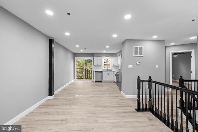 6915 ADEL ST, Capitol Heights, MD 20743