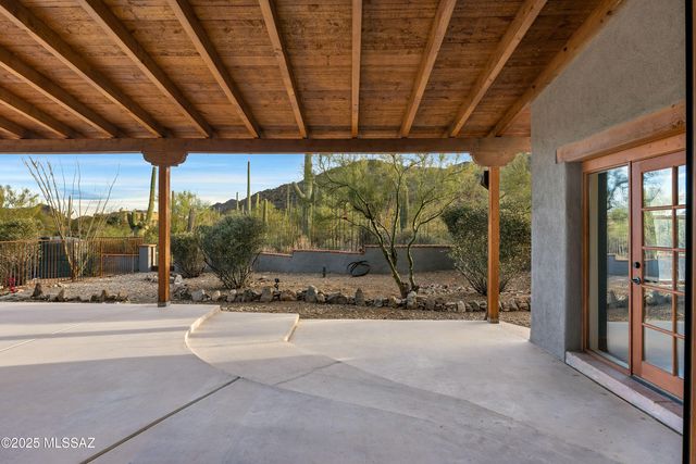 6615 W Sweetwater Drive, Tucson, AZ 85745