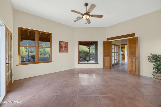 6615 W Sweetwater Drive, Tucson, AZ 85745