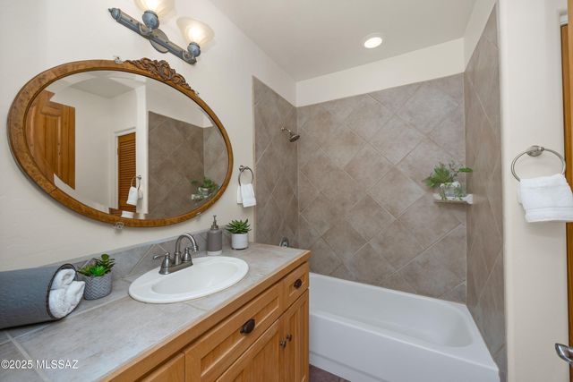 6615 W Sweetwater Drive, Tucson, AZ 85745