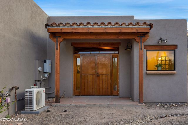 6615 W Sweetwater Drive, Tucson, AZ 85745