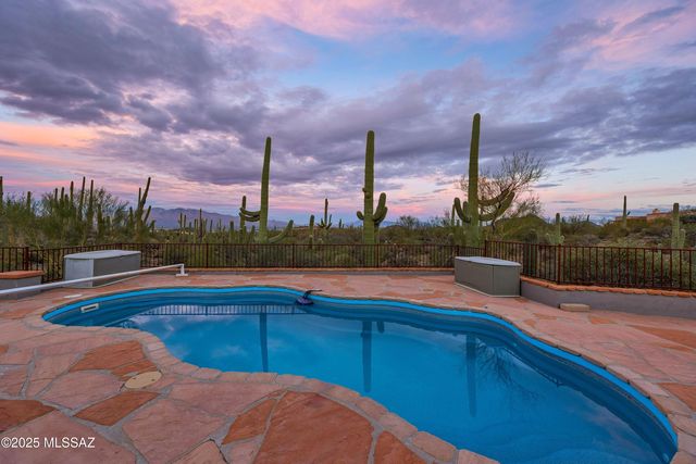 6615 W Sweetwater Drive, Tucson, AZ 85745