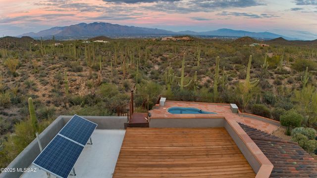 6615 W Sweetwater Drive, Tucson, AZ 85745