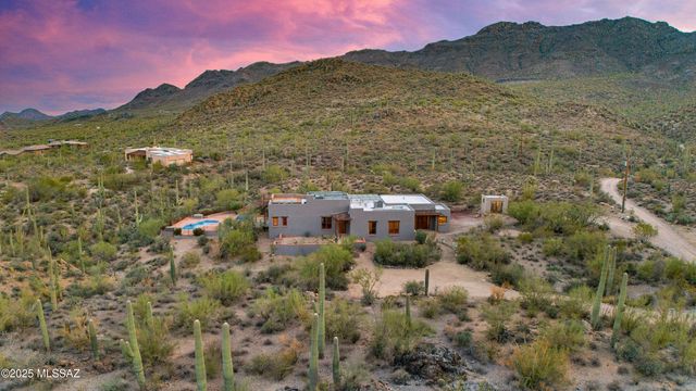 6615 W Sweetwater Drive, Tucson, AZ 85745