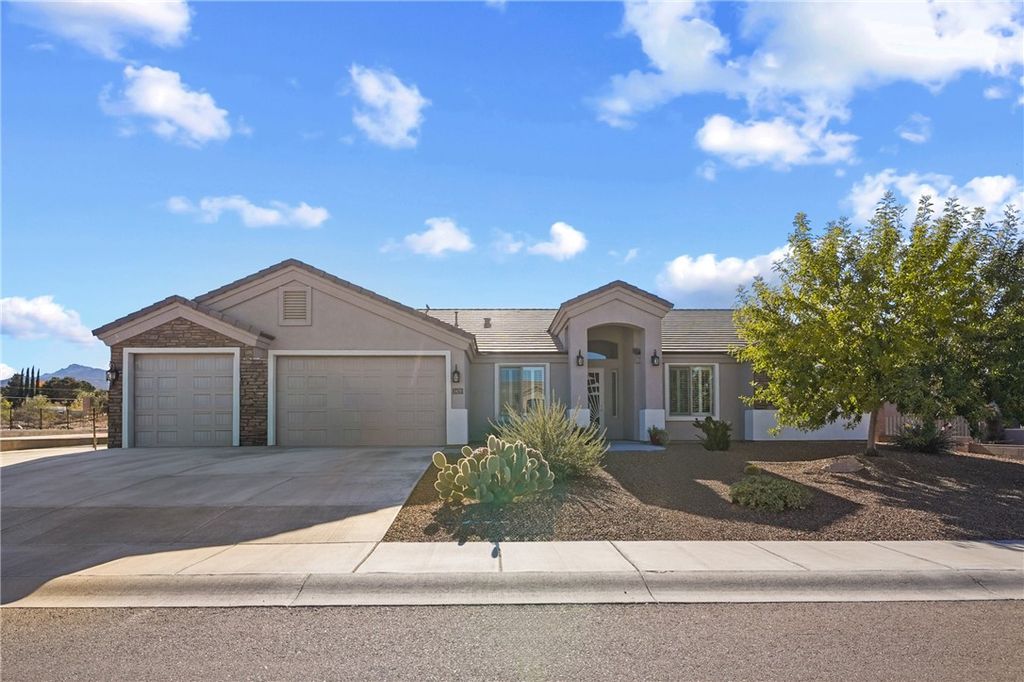 3470 Amanda Avenue, Kingman, AZ 86401