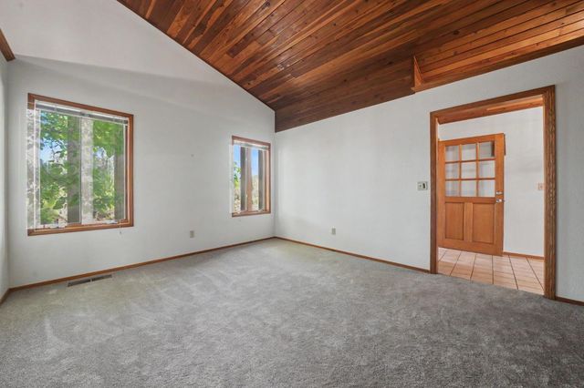 6731 McCauley Rd, Valley Springs, CA 95252