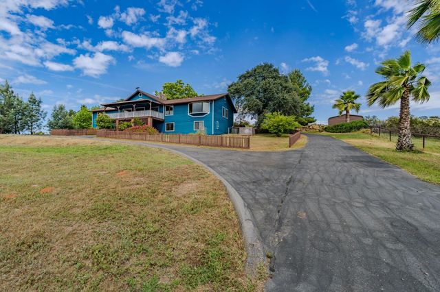 6731 McCauley Rd, Valley Springs, CA 95252