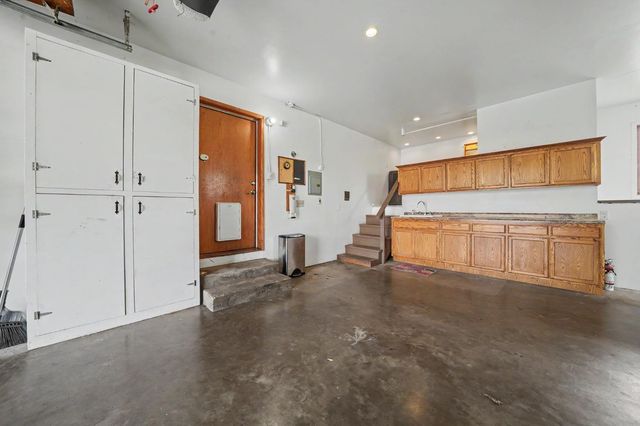 6731 McCauley Rd, Valley Springs, CA 95252