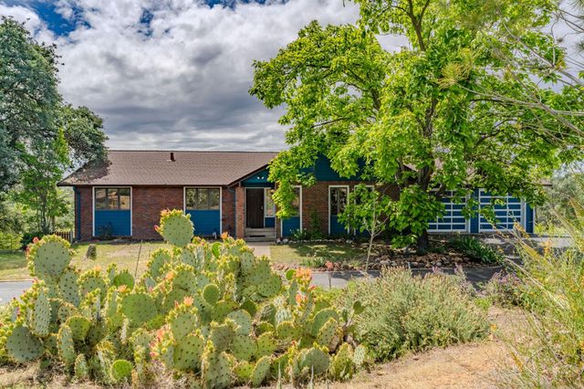 6731 McCauley Rd, Valley Springs, CA 95252
