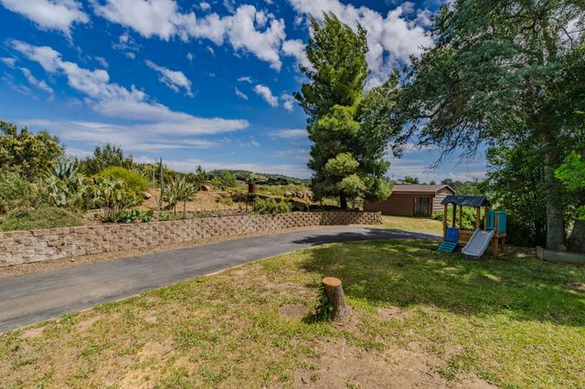 6731 McCauley Rd, Valley Springs, CA 95252
